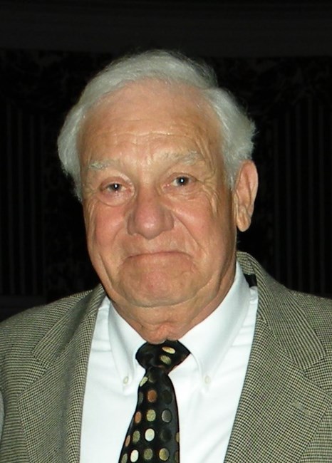 Obituario de Edward Charles McGinnis Jr.