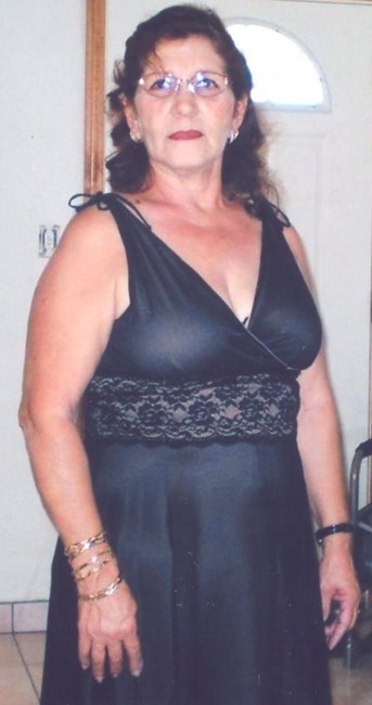 Obituary of Gloria M. De La Cruz