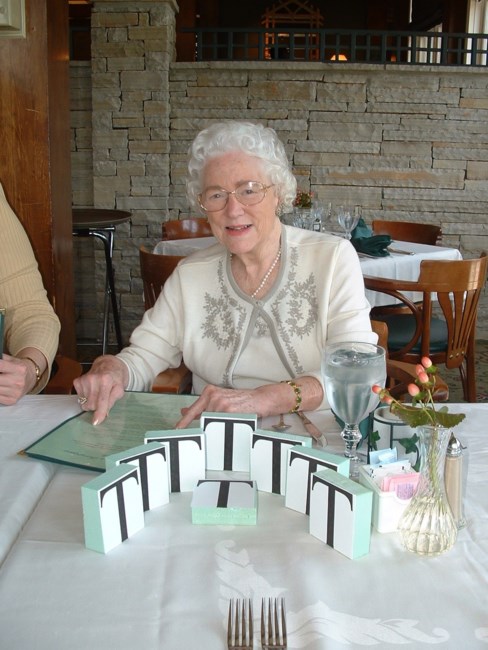 Obituary of Virginia Leigh Hall