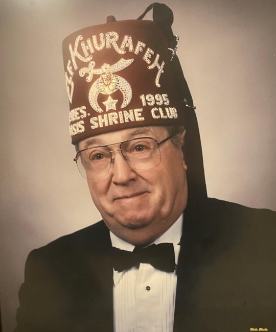 Avis de décès de John R.  McElroy