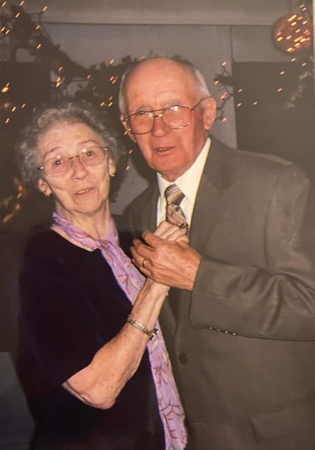 Obituary of James and Dora Seabolt