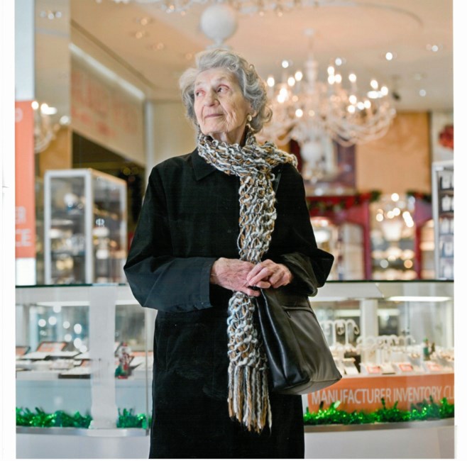 Obituary of Mrs. Evelyn Grace Donnelly