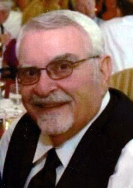 Obituario de James D. Frisina