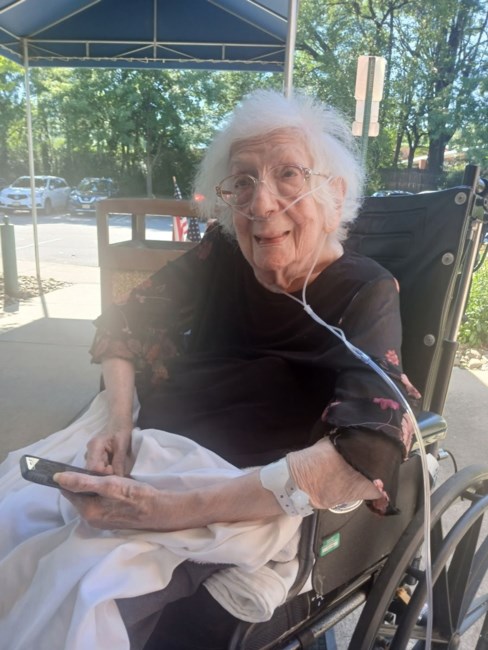 Obituary of Ruth Dolly Berg