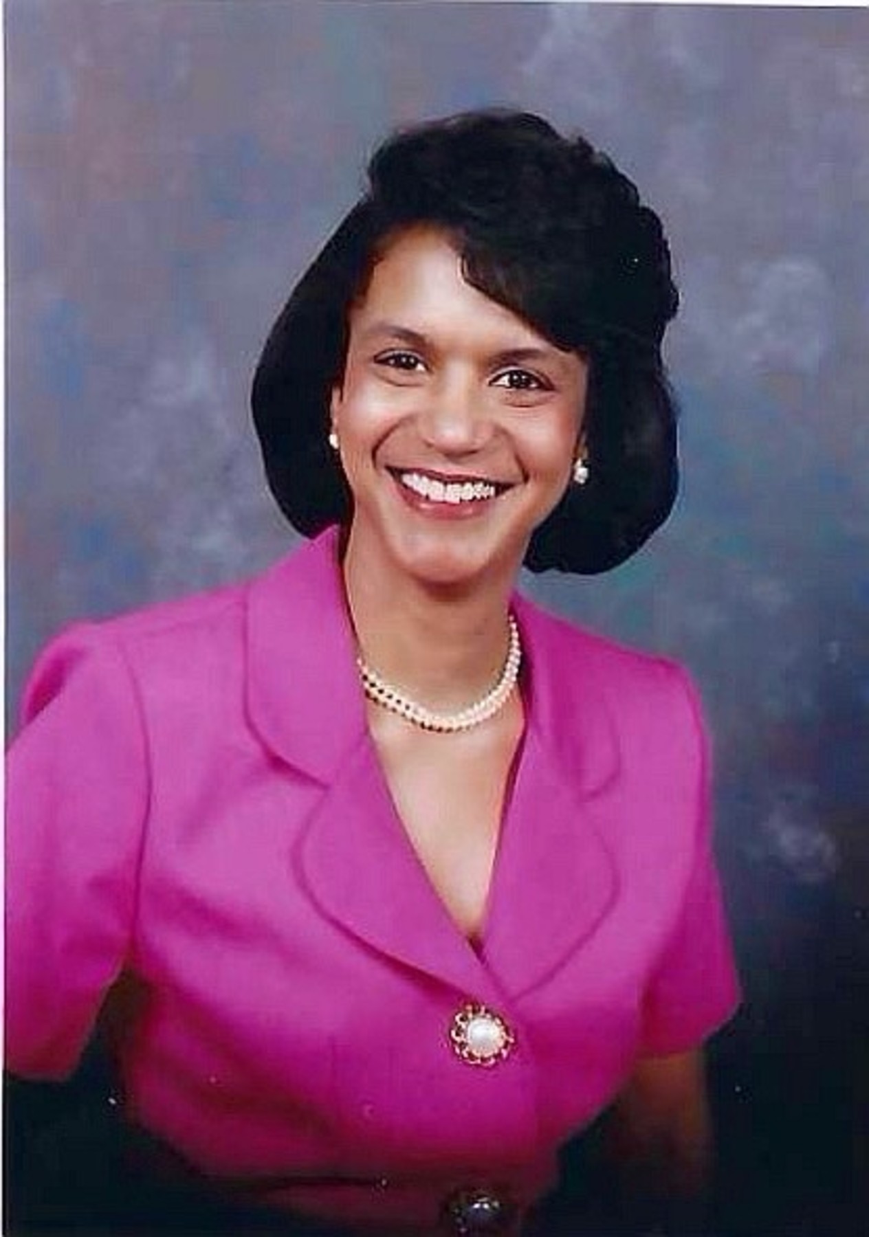 Obituary of Charlene Stark Holmes