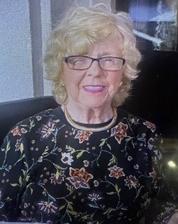 Obituary of Ellen Patricia Paris