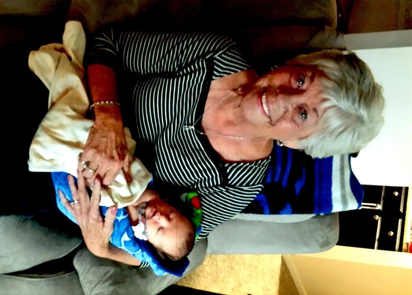 Avis de décès de Carolyn Walters Clinard