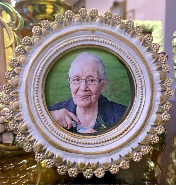 Obituario de Isabel P. Guerrero