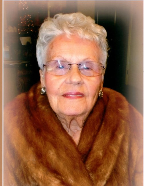 Obituary of Alyce M. Larson Newland