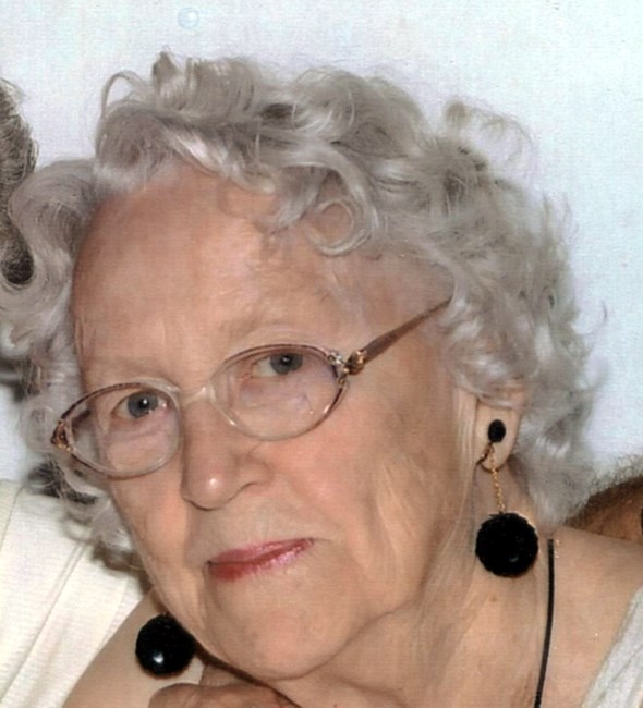 Obituary of Lillian Mary Joly