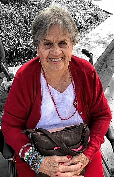 Obituary of Delia Fernandez