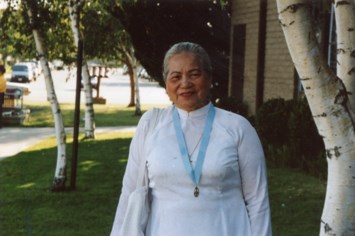 Obituary of Tuyet Thi Nguyen