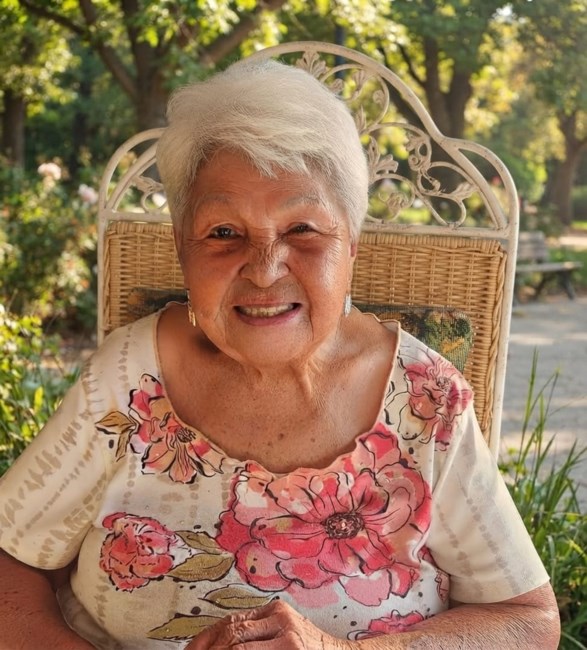 Obituario de Esther Del Valle Santiago