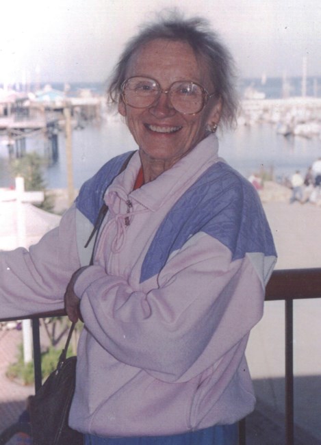 Obituary of Helen Louise Clark
