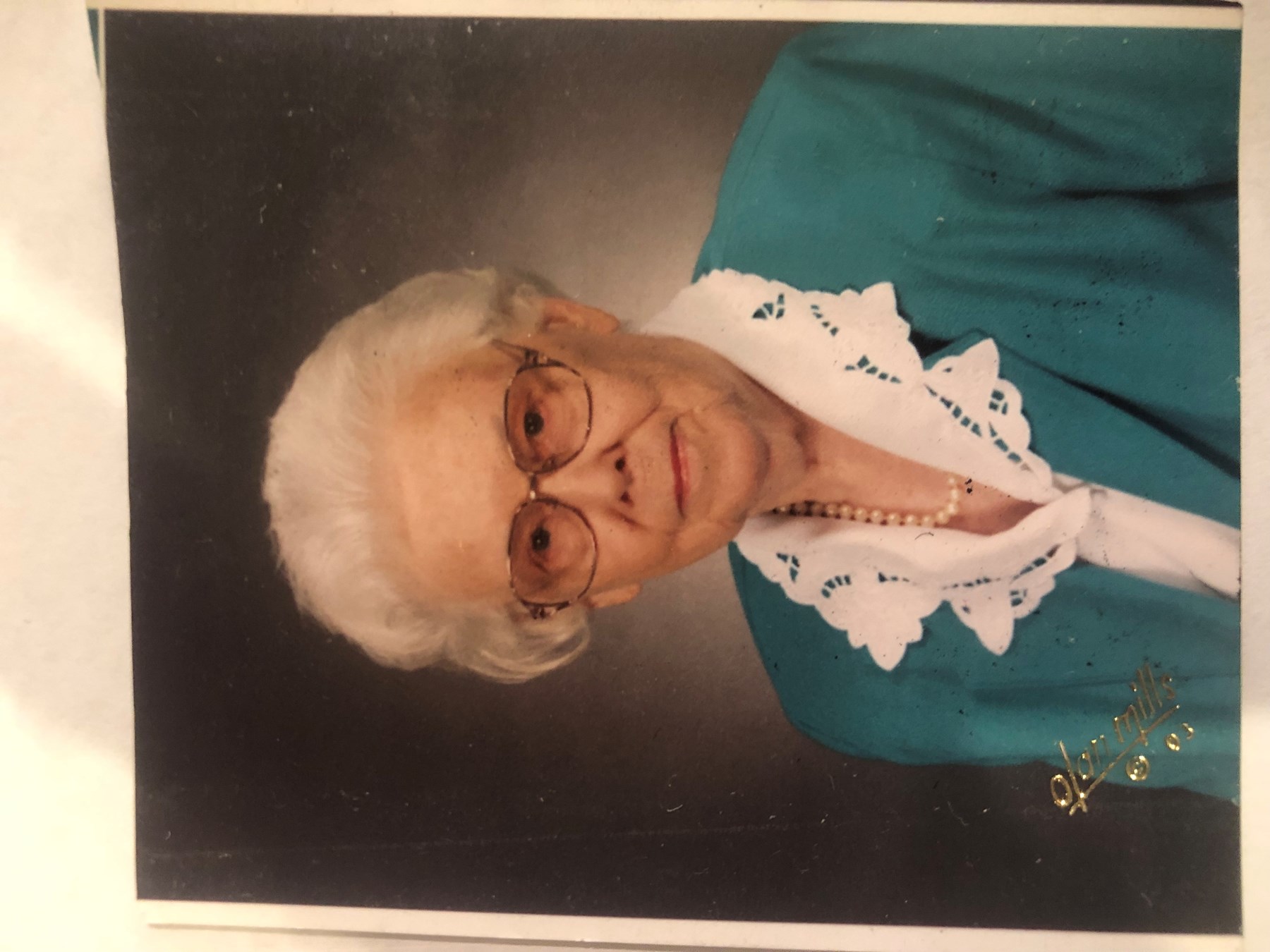 Obituary of Aileen H. McGlasson