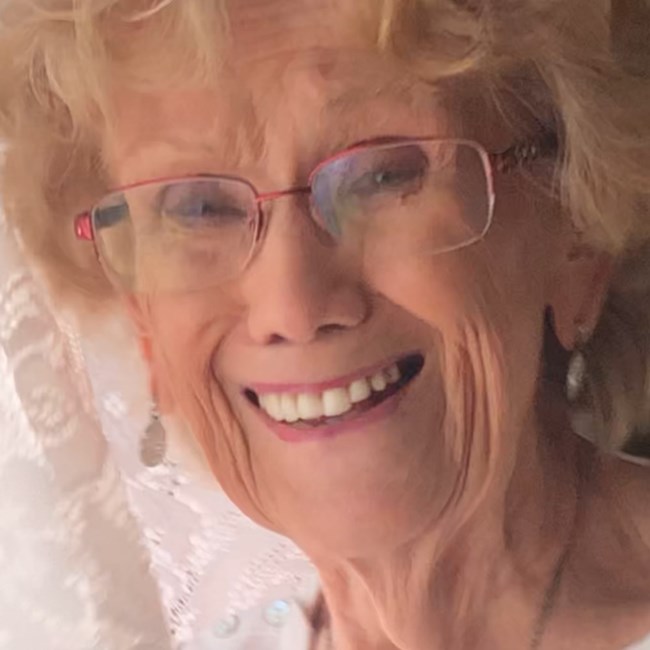 Obituary of Eileen Woods