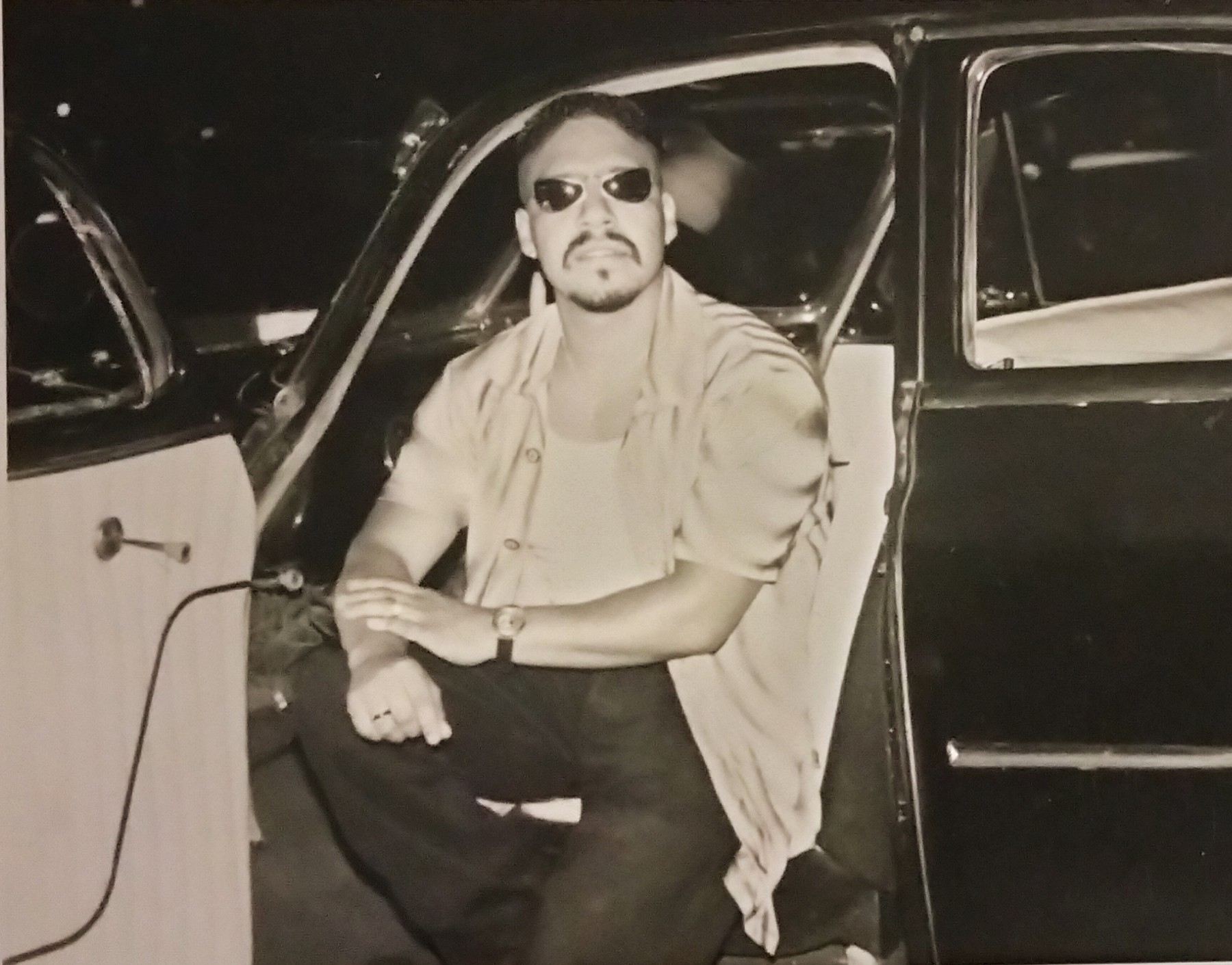 Obituary of Juan Gerardo Flores