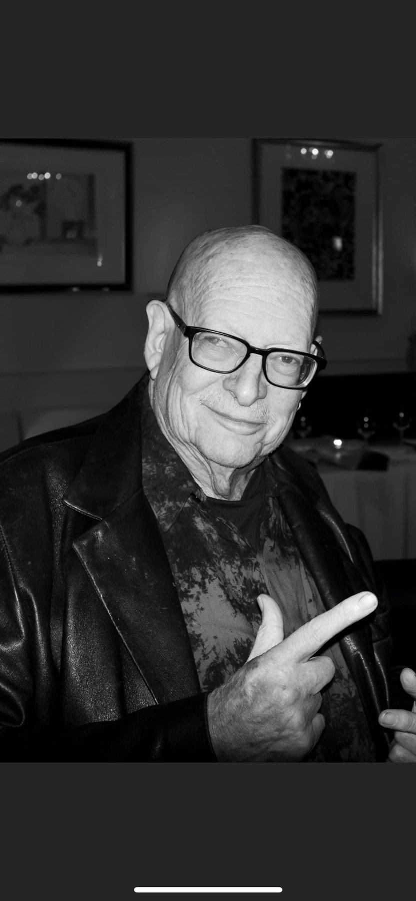 Chicago’s Graphic Art Pioneer Shelley Howard Passes, Leaving Legacy in Ink and Vision