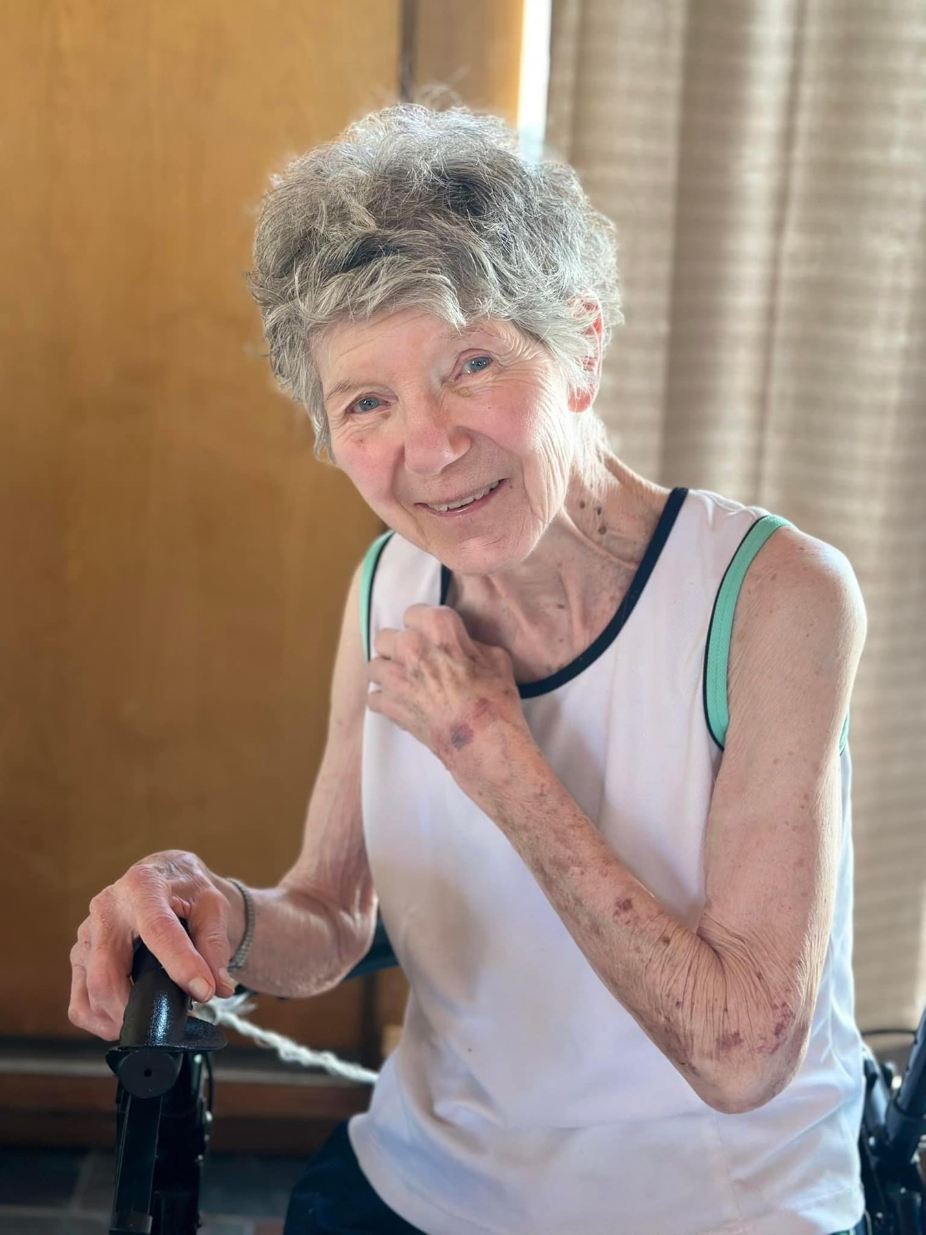 Obituary of June Eleanor Davis