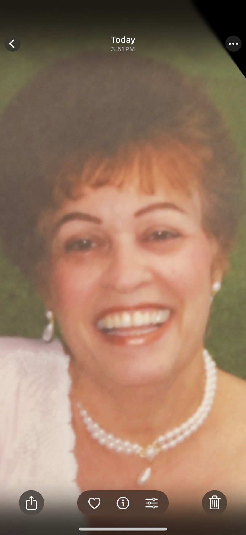 Obituary of Elena Roberts