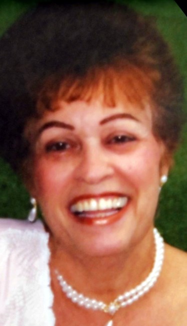 Obituary of Elena Roberts