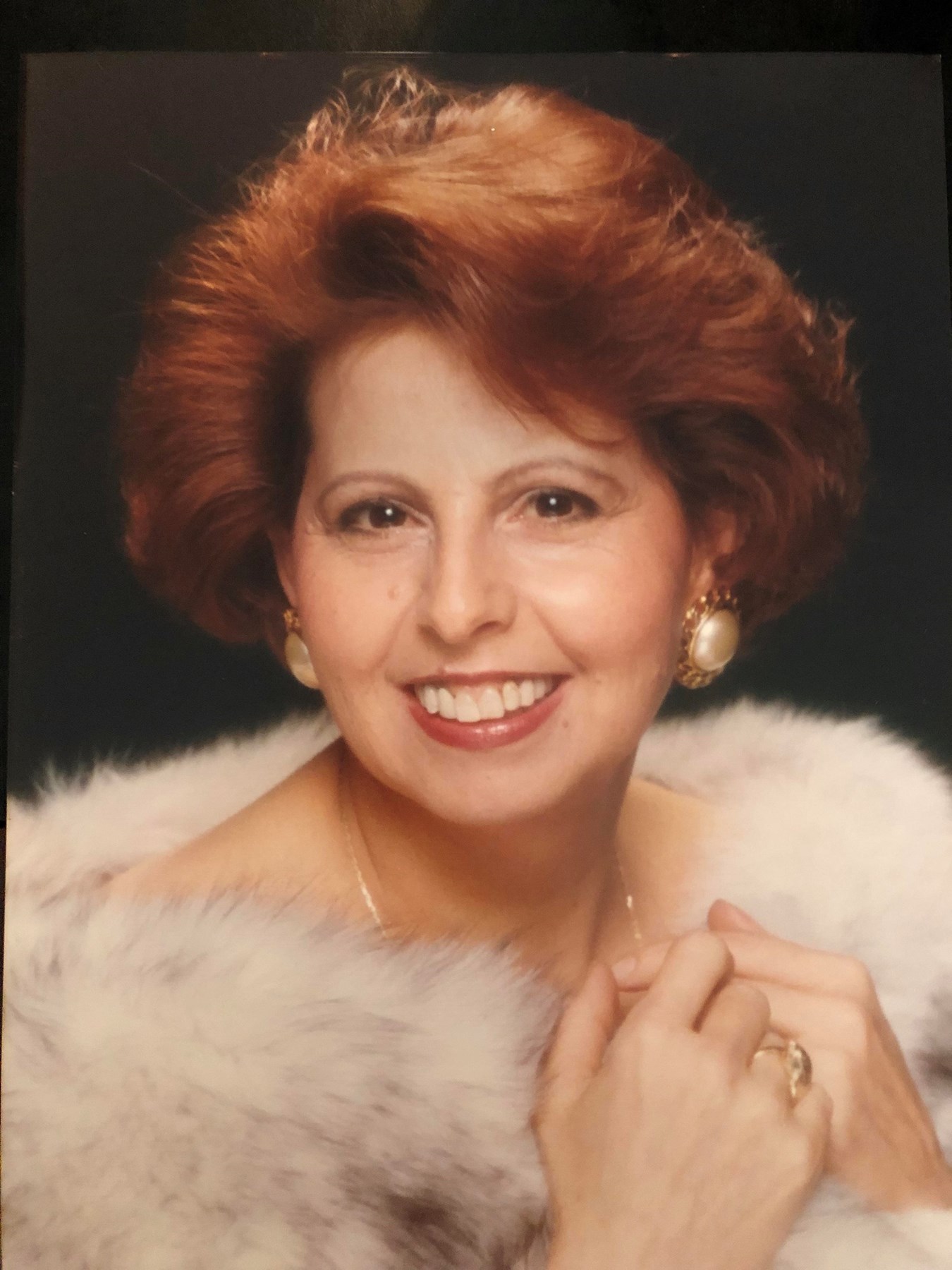 Obituary of Eva Zarouhliotis