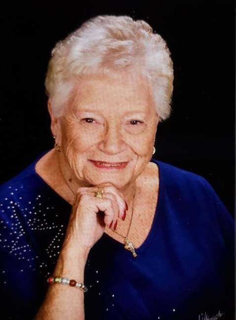 Obituary of Gladys Comer