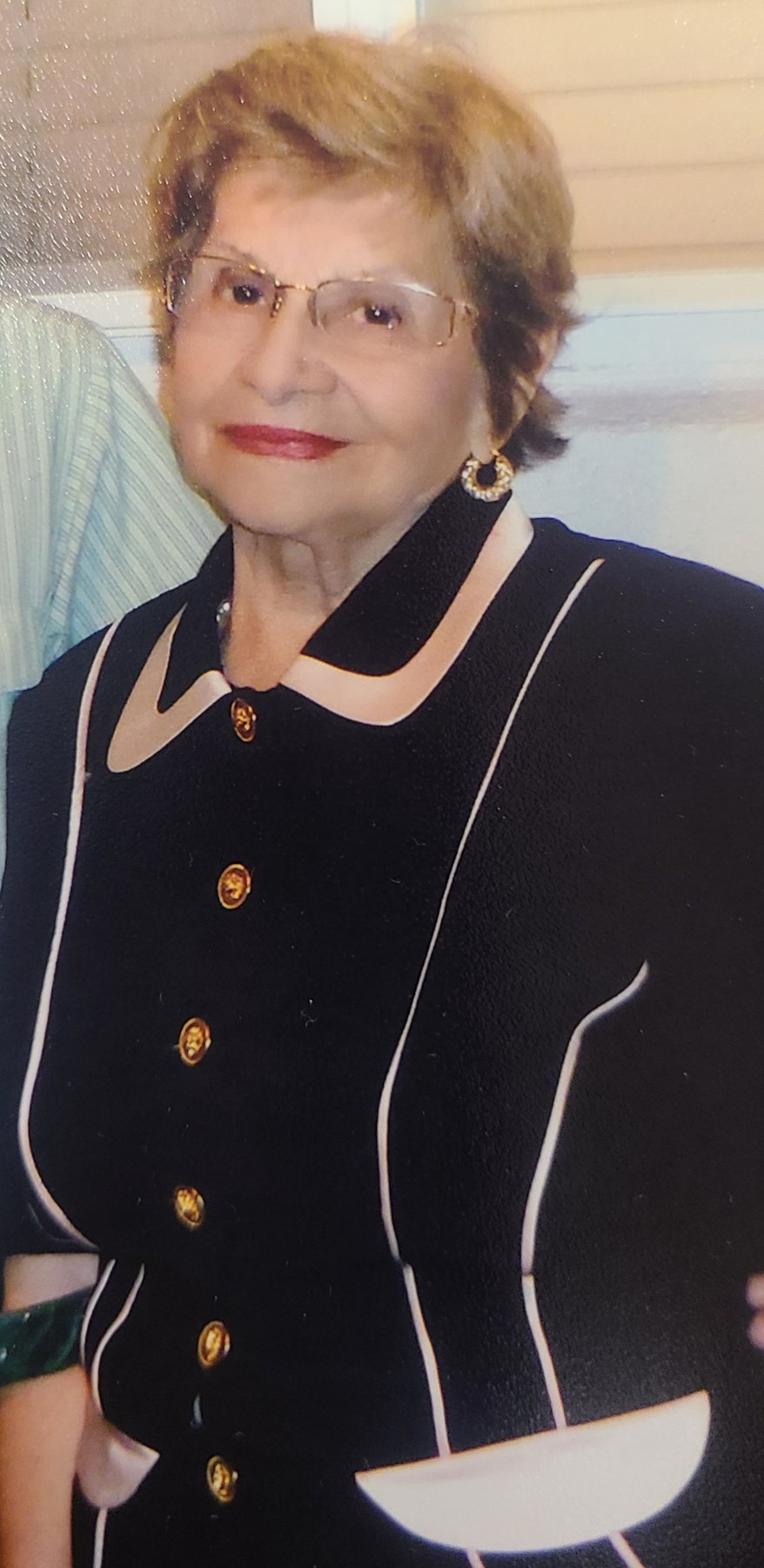Obituary of Soledad Leos
