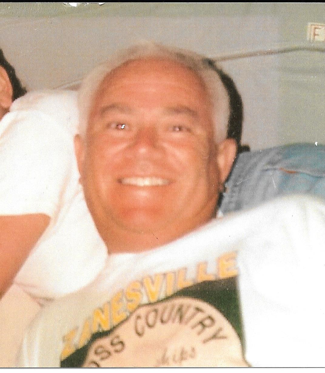 Obituario de Frank Castaneda