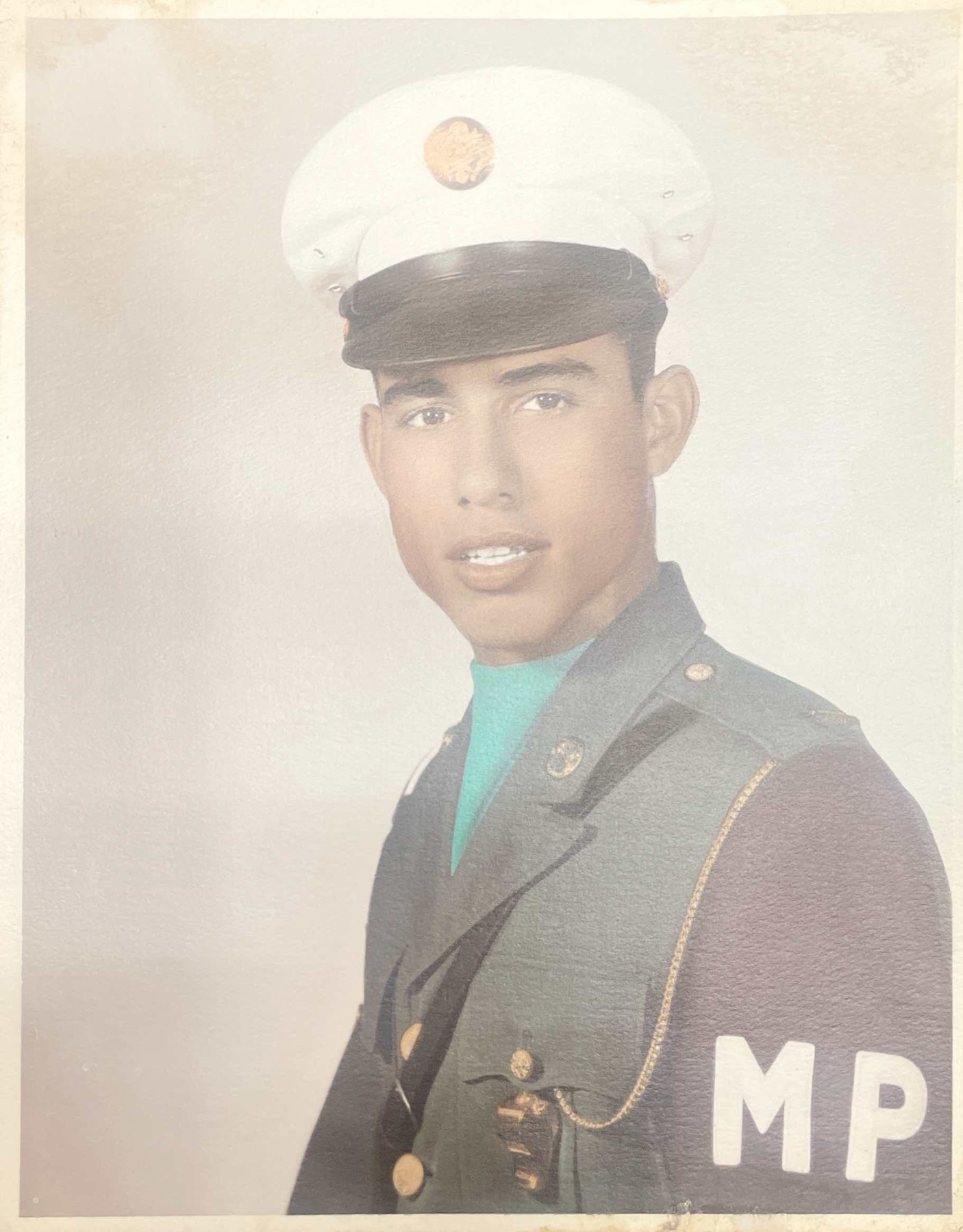 Obituary of Mr. Raquel Flores