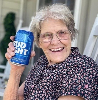 Obituary of Donna B. McCracken