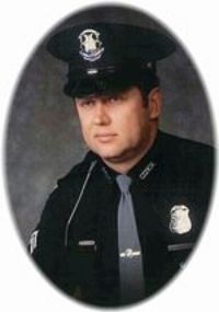 Obituario de John E. McLean