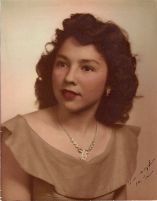 Obituary of Amparo Torres Gonzales