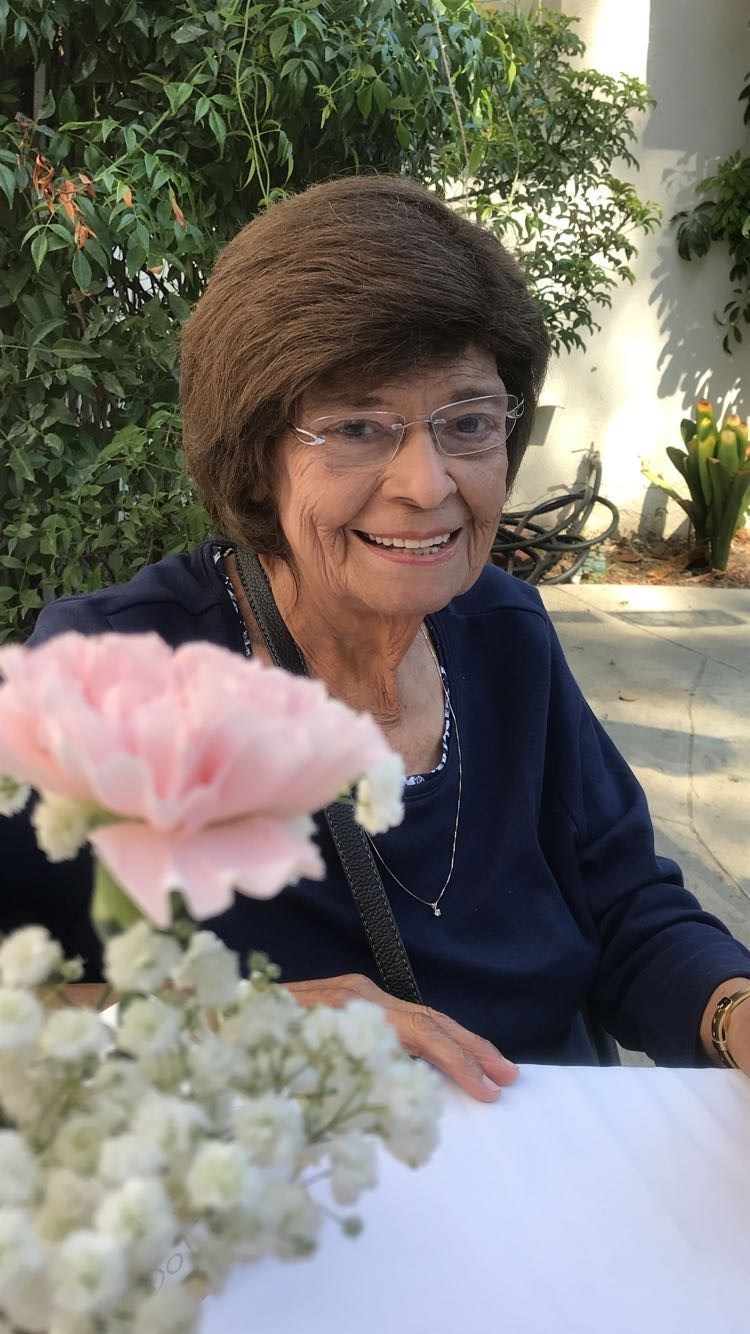 Obituary of Mary De La Torre Flores