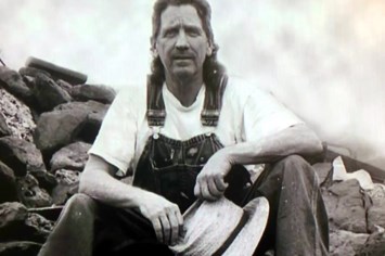 Obituary of Clyde Dean Hall