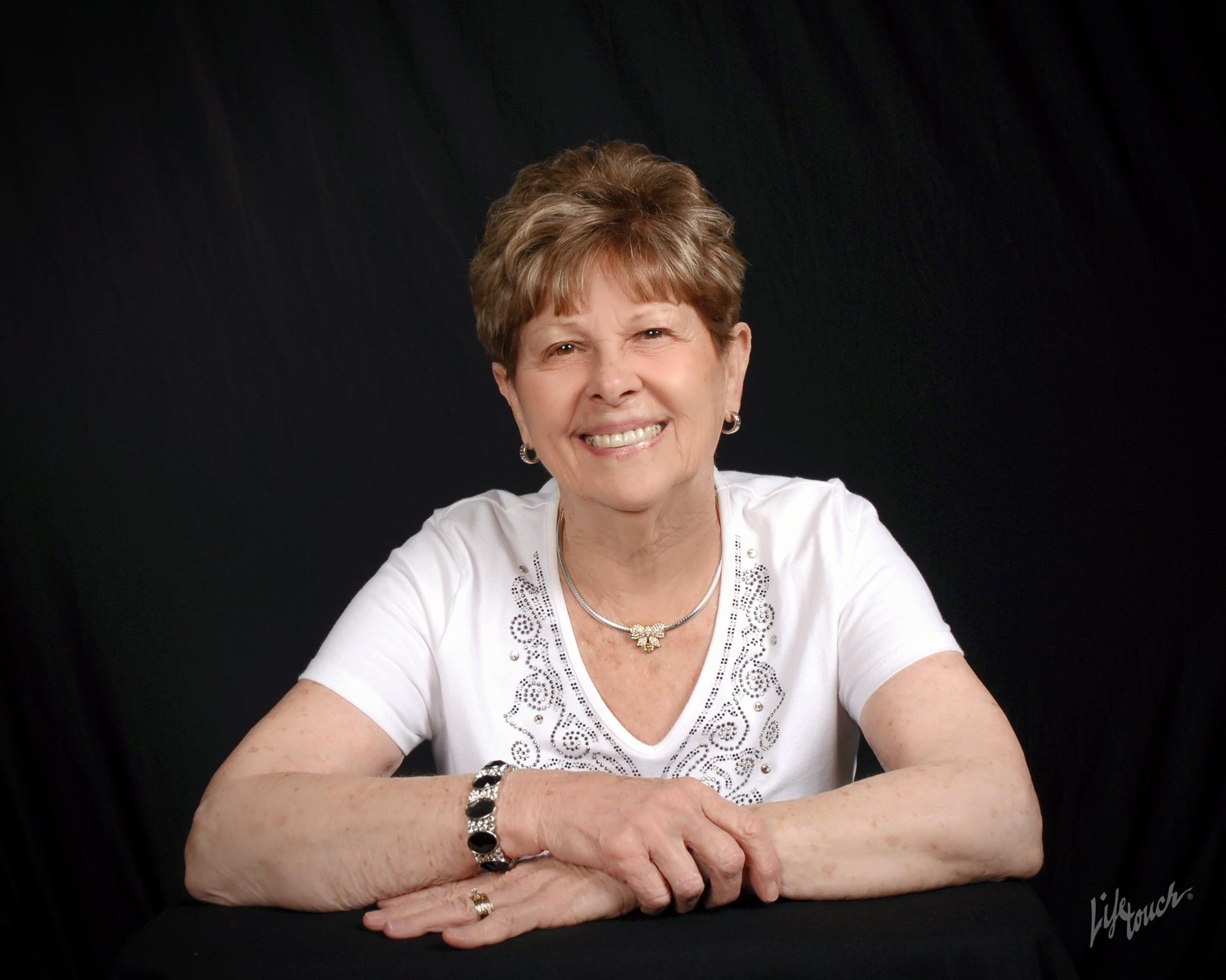 Obituario de Shirley Mann