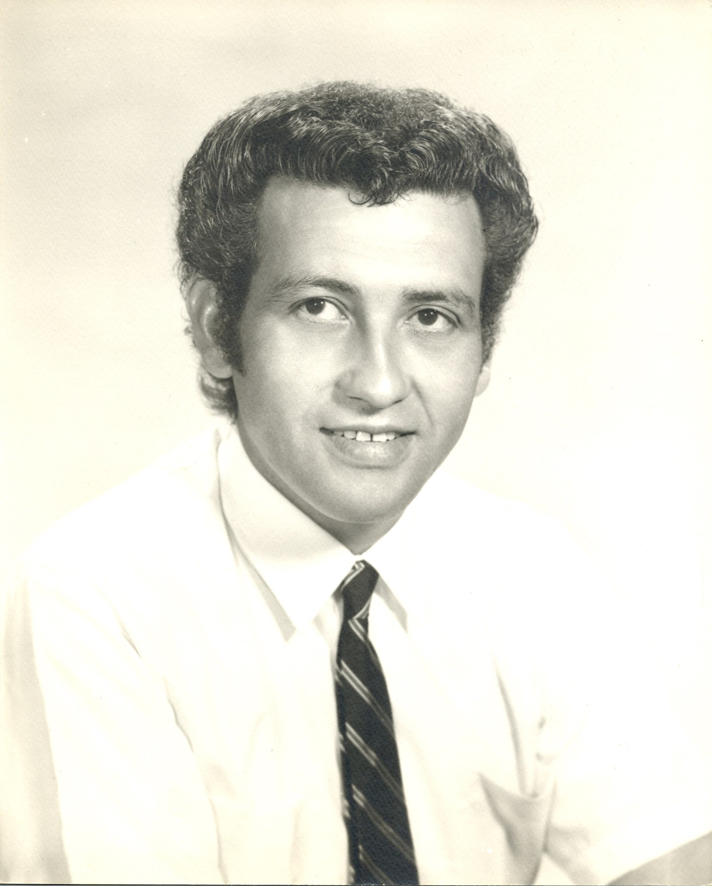 Obituary of Frank Esiquio Romero