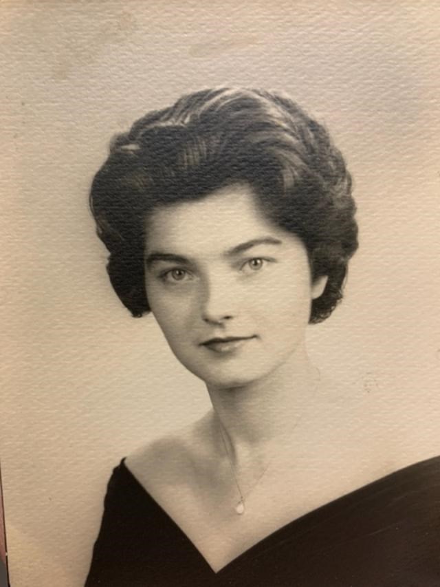 Obituary of Sally Lee Dausch