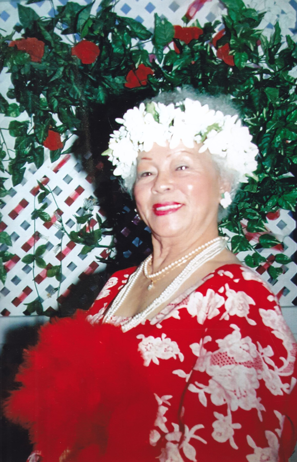 Obituary of Eufemia Chong