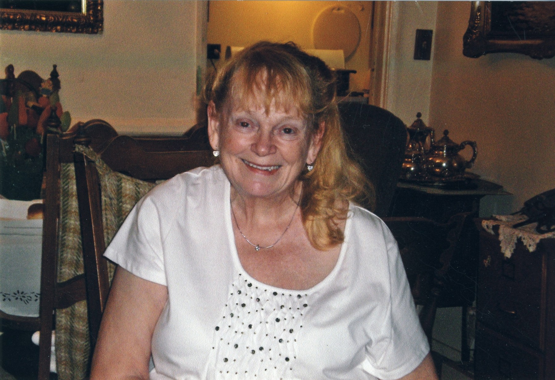Obituario de Kathelene Lauren Arnold