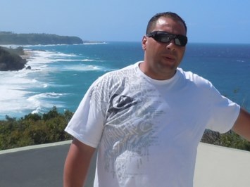 Obituary of Roberto Robert Iván Nieves-Vélez