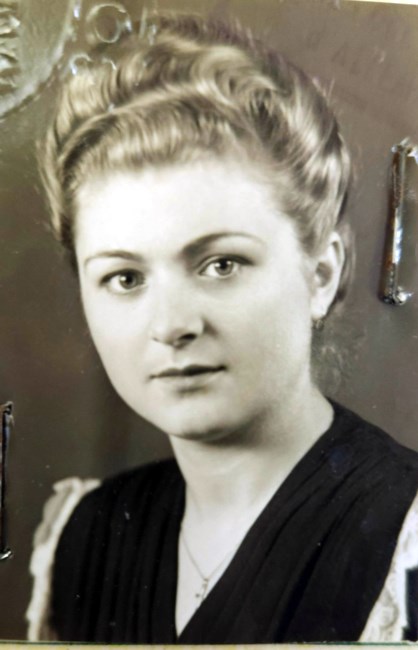 Obituary of Pauline Goll