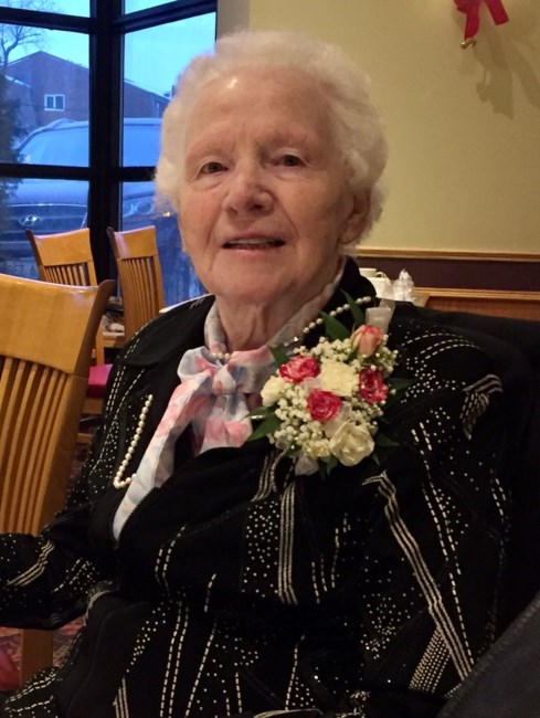 Obituary of Tina (Wiebe) Loewen