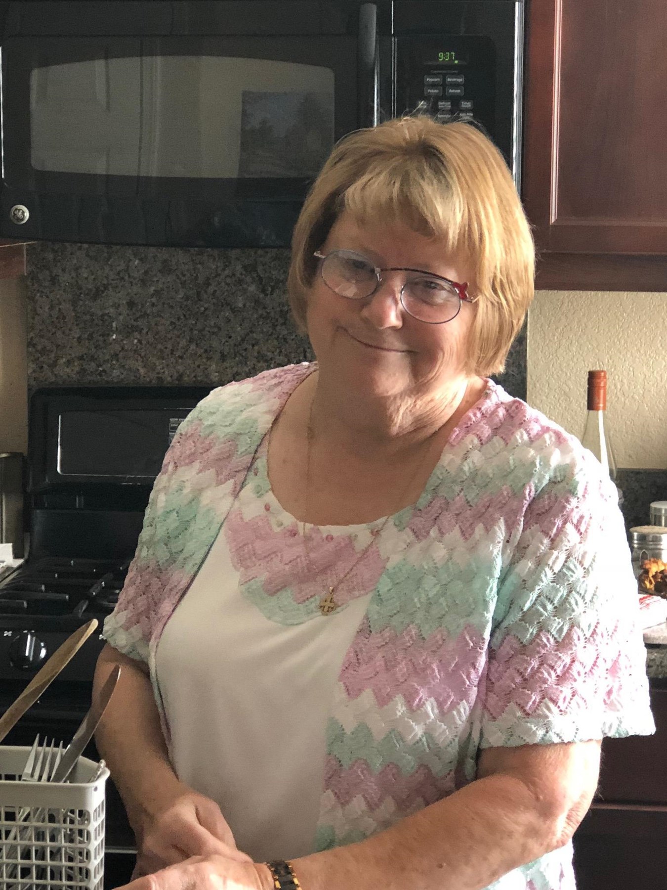 Obituary of Jacqueline (Jackie) Williams Tomlinson