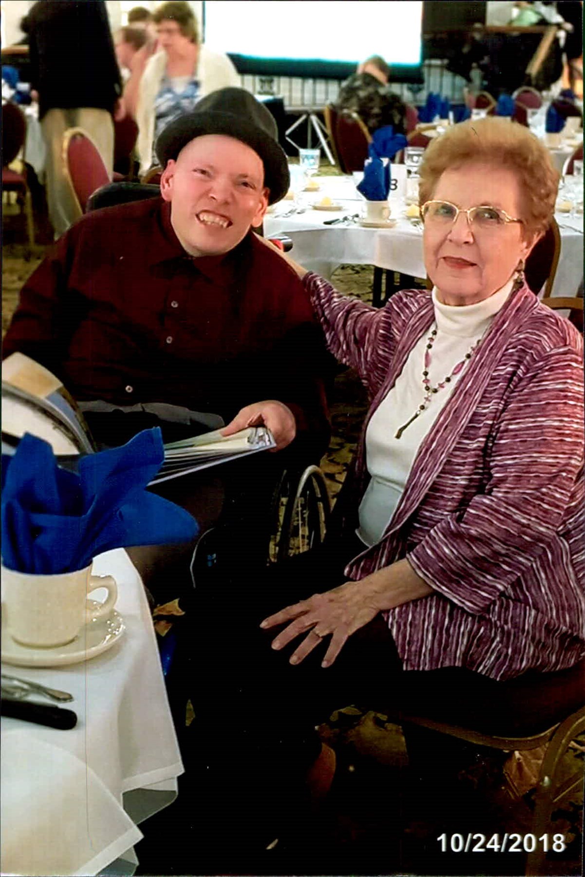 Avis de décès de Kenneth Freeman Howlett