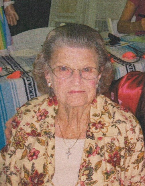 Obituario de Helen M Gray