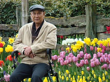 Obituary of Xin Ming Deng