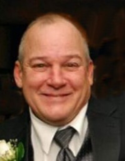 Obituary of Thomas Brian Mullins