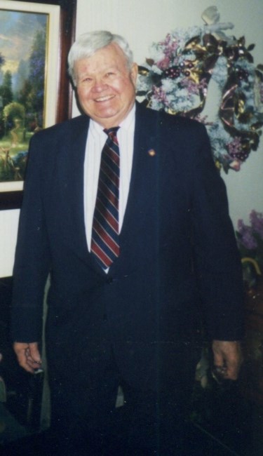 Avis de décès de Lt. Col. Thomas R. Klomparens