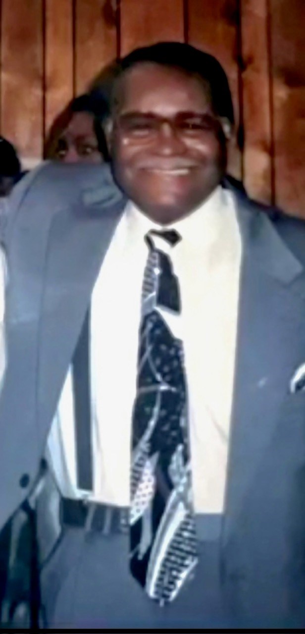 Obituary of Pastor John T. Holcombe Sr.